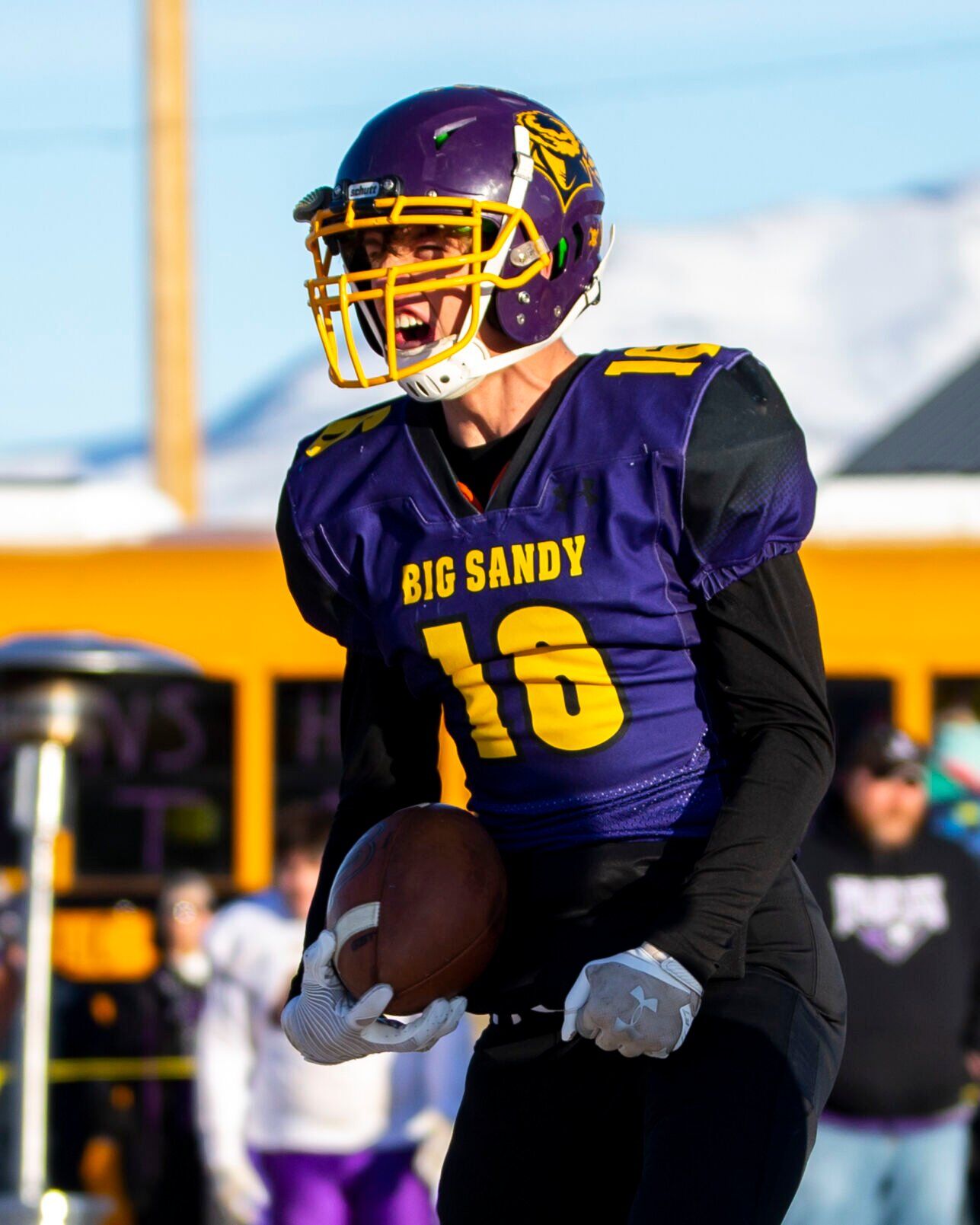 Big Sandy vs. Broadview Lavina